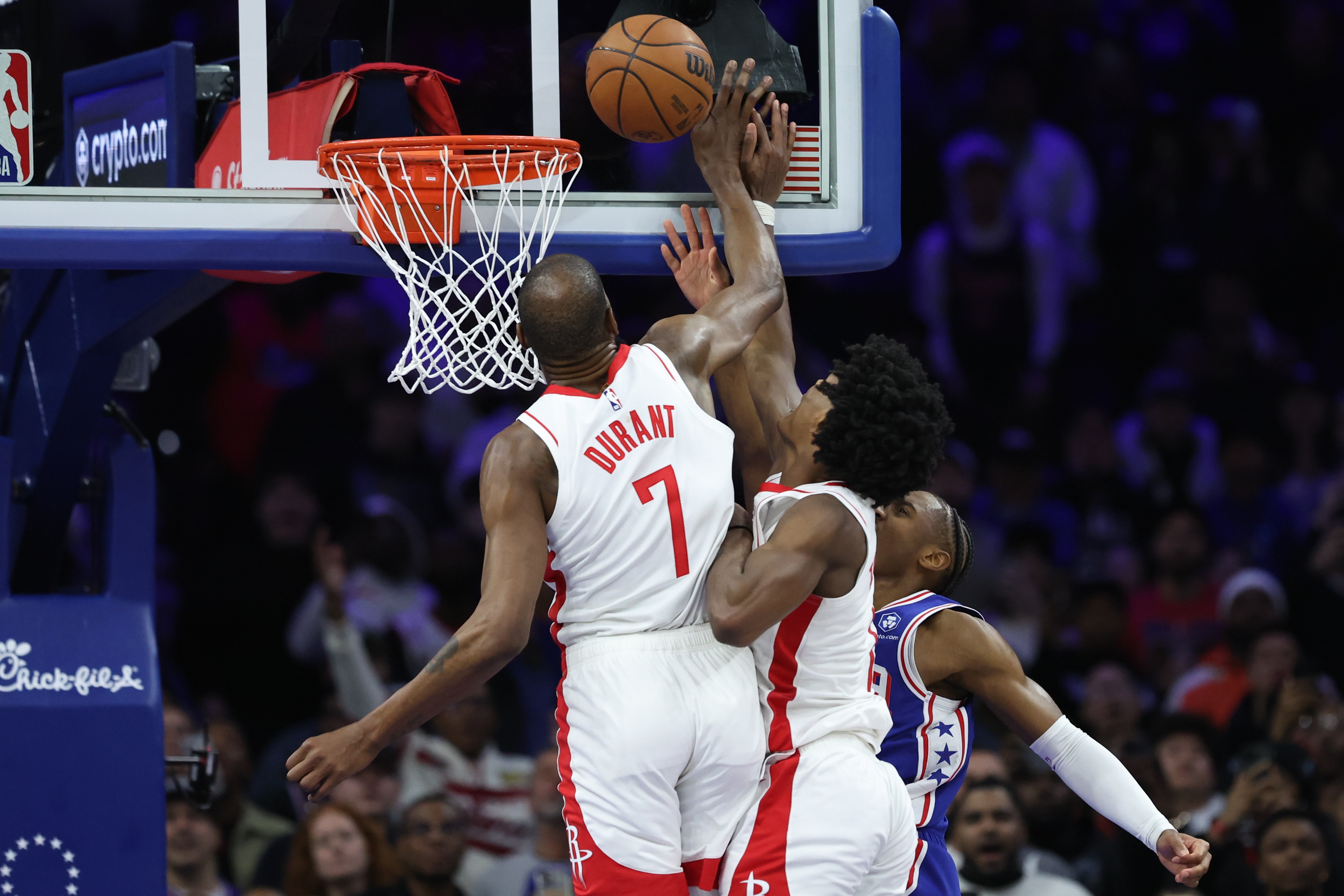 彩经网彩票走势图大全-丢掉一半罚球!因漏判逃过一劫 但基本功糟糕还是让火箭输掉比赛